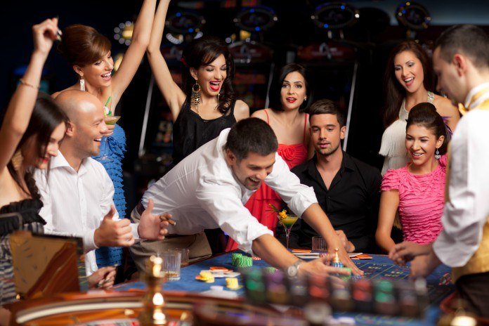 Gibt es in einem Online-Casino auch Online-Spiele für zwei Personen? Probieren Sie das Multiplayer-Casino aus!