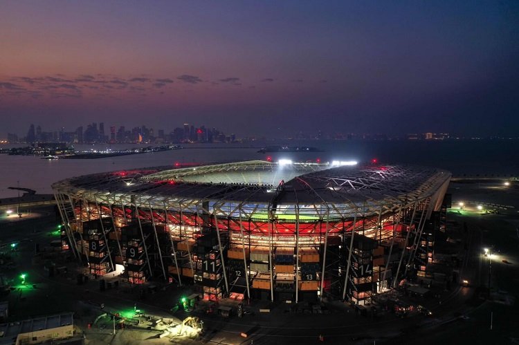Stadien für die Fußballweltmeisterschaft 2022: Stadion 974 und Education City Stadium