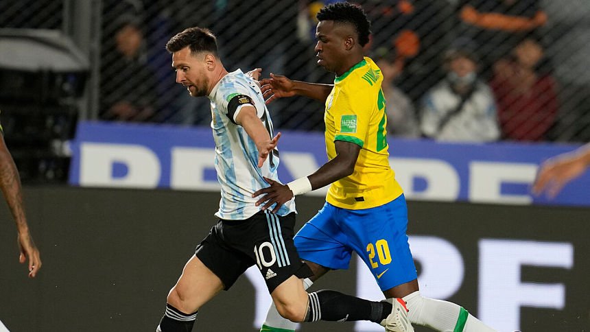 Messi kehrte nach seiner Verletzung zurück und half Argentinien bei der Weltmeisterschaft