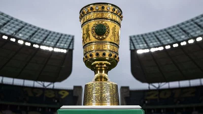 Schock im deutschen Pokal. St.Pauli, der Zweitligist, tritt gegen Dortmund an