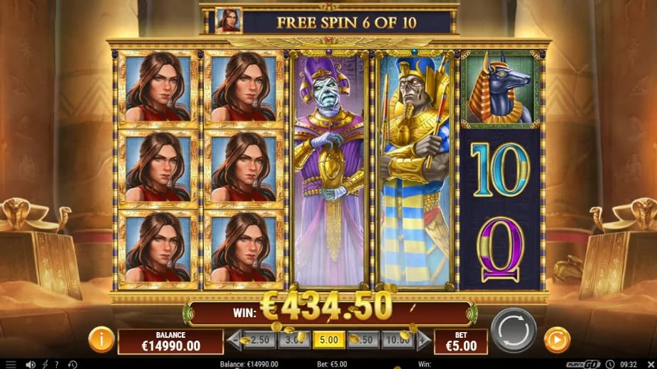 Feature Slot